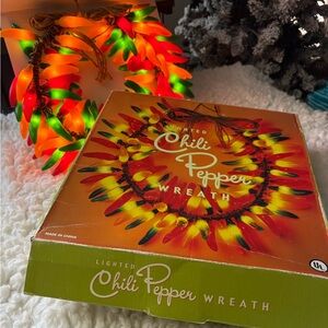 Lighted Chili Pepper Wreath